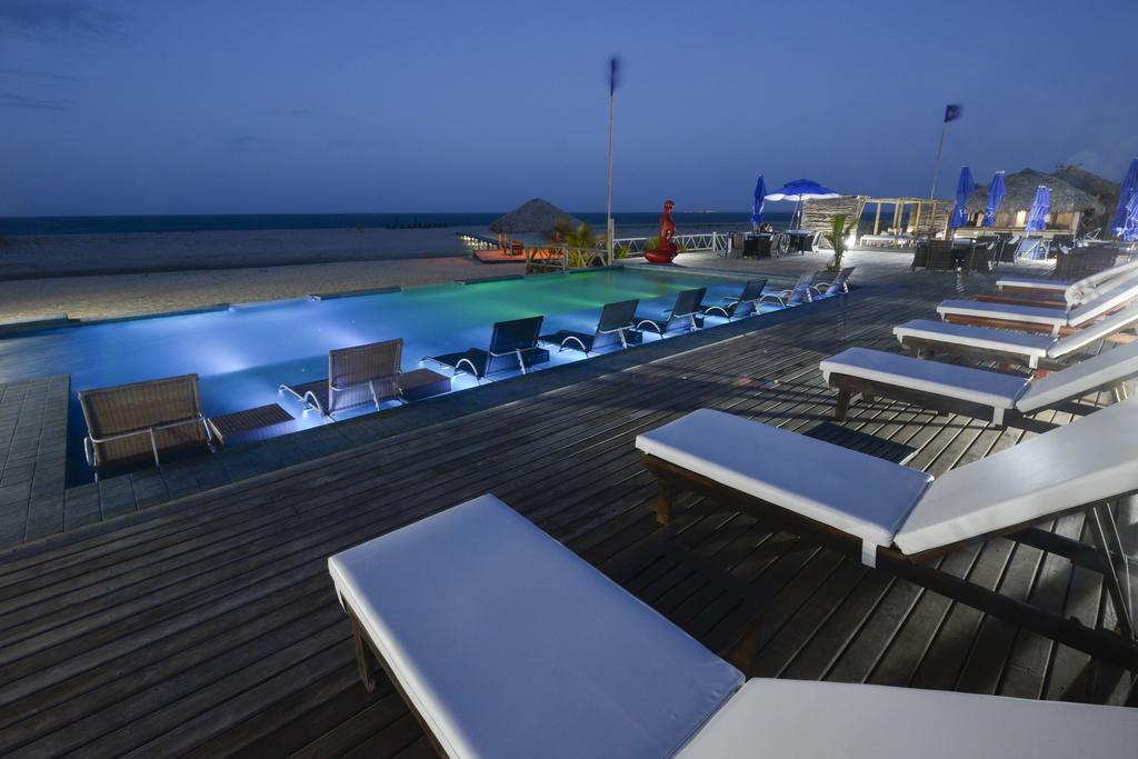 Bobz Boutique 5*